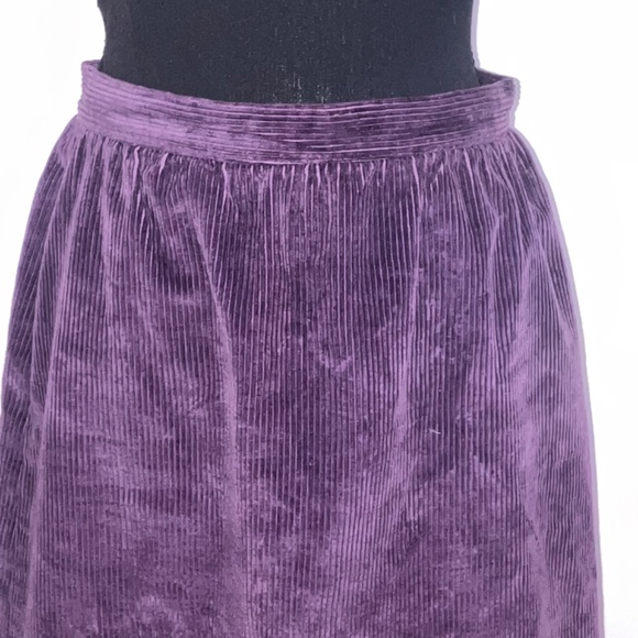 Purple corduroyed, pencil skirt - Picture 3 of 15